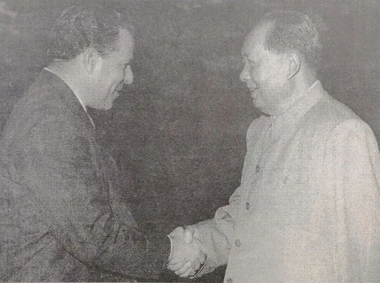 João Goulart, then Vice President of Brazil, met with Mao Zedong during his visit to China in 1961